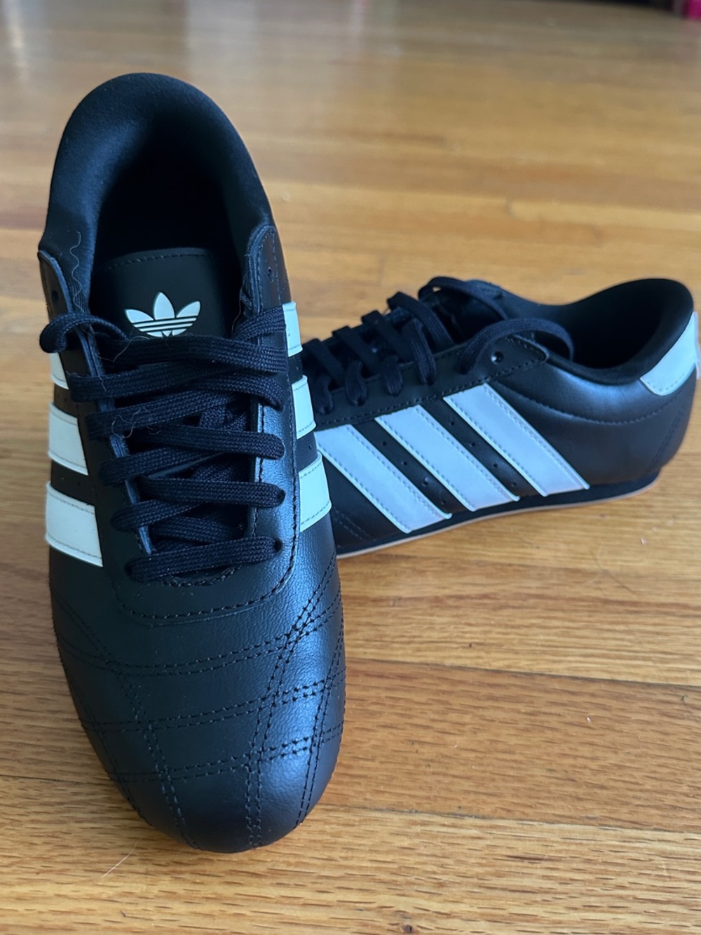adidas TAEKWONDO women’s size 8 (men’s size 7) sneakers